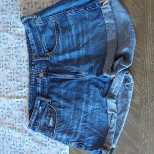 American Eagle Tomgirl Shorts Size 10